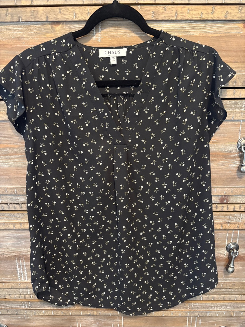 Chaus Black Floral V-Neck Short Sleeve Blouse